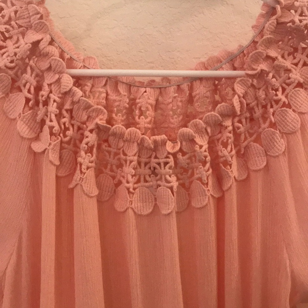 Pink blouse - Picture 4 of 6
